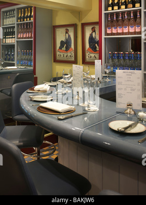 BELLAMYS RESTAURANT, SCHARNIERBLÄTTER, LONDON, VEREINIGTES KÖNIGREICH Stockfoto