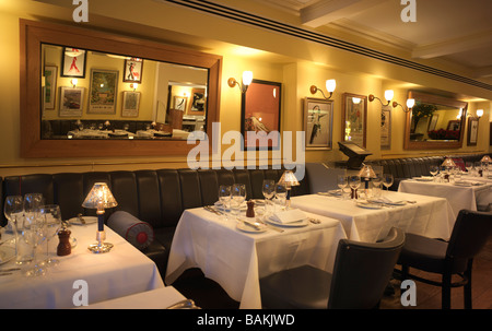 BELLAMYS RESTAURANT, SCHARNIERBLÄTTER, LONDON, VEREINIGTES KÖNIGREICH Stockfoto