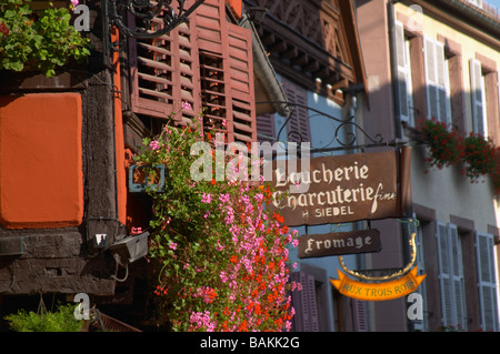 Butcher Shop halbe Fachwerkhaus Mittagsmenue Elsass Frankreich Stockfoto