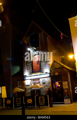 Brighton und Hove City Nacht Zeit Straßenszenen und Gaststätten mit sehr langsamen Verschlusszeit Stockfoto