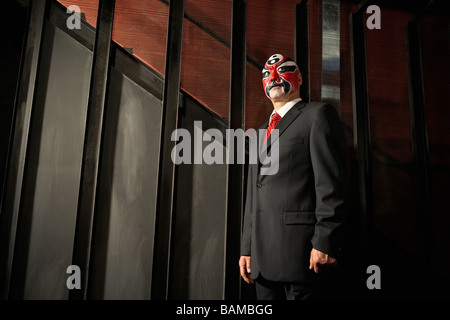 Mann mit Business-Anzug, mit Bemalung Stockfoto
