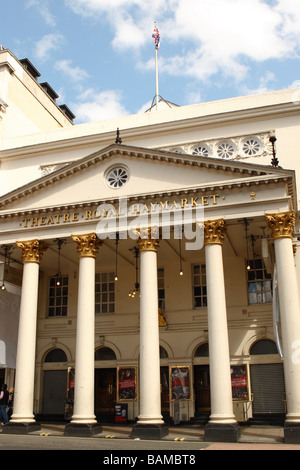 London Theatre Royal Haymarket Entrnace im Londoner West End Stockfoto