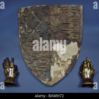 Canterbury Kathedrale Edward Black Prince Schild und Handschuhe Stockfoto