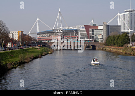 Cardiff Millennium Stadium Stadtzentrum Skyline, River Taff Wales Großbritannien, städtisches Stadtbild walisische Hauptstadt britische Stadt Stockfoto