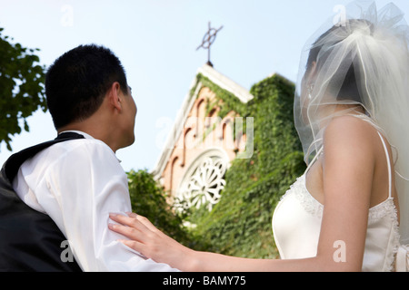 Eine Braut und Bräutigam an ihrem Hochzeitstag Stockfoto