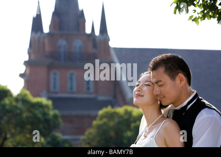 Eine Braut und Bräutigam an ihrem Hochzeitstag Stockfoto