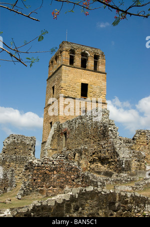 Panama.Panama Stadt. Panama La Vieja Ruins.Tower der Kathedrale. Stockfoto