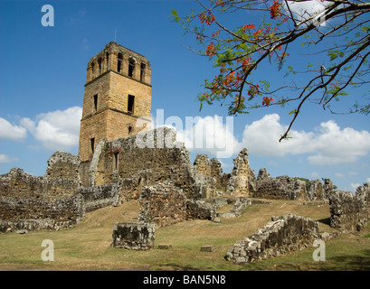 Panama.Panama Stadt. Panama La Vieja Ruins.Tower der Kathedrale. Stockfoto