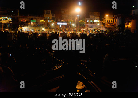 Sunset Celebration Varanasi Benares Uttar Pradesh, Indien Stockfoto