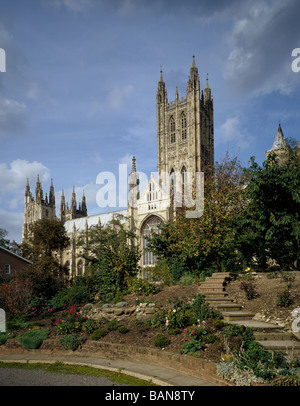 Canterbury Kathedrale Glockenturm Harry, Westtürme & südlichen Querschiff von Gärten nach Süden gesehen Stockfoto