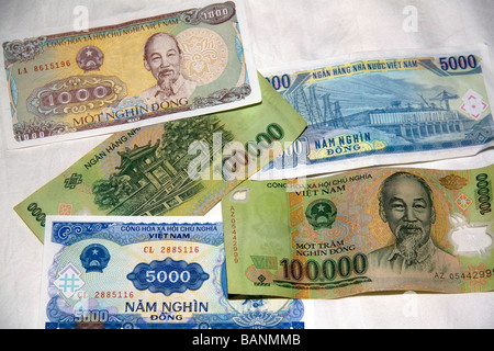 Sortierte vietnamesischer Dong-Währung in Ho-Chi-Minh-Stadt-Vietnam Stockfoto