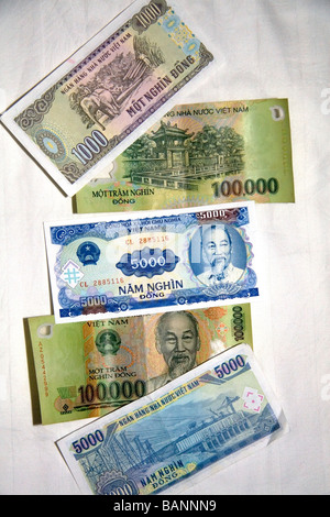Sortierte vietnamesischer Dong-Währung in Ho-Chi-Minh-Stadt-Vietnam Stockfoto