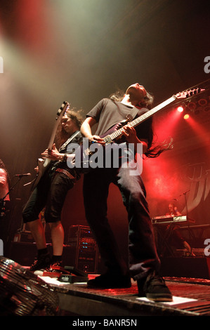 Hard Rock-Gitarre-Band Dragonforce spielen ein Konzert in der Newport Music Hall in Columbus Ohio am 27. April 2009 Stockfoto