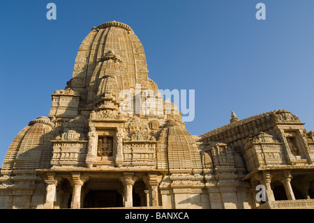 Niedrigen Winkel Ansicht eines Tempels, Kumbha Shyam Tempel, Chittorgarh, Rajasthan, Indien Stockfoto