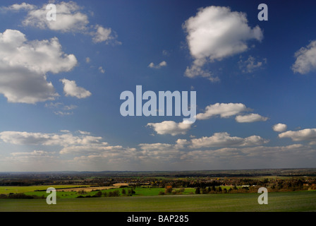 Blick über Aston Clinton aus Icknield Way Chiltern Hügel Buckinghamshire England Uk Stockfoto