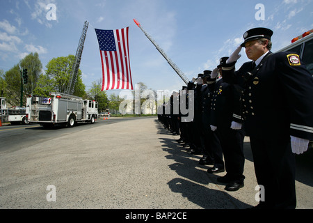 New Haven Feuerwehrleute erinnern einen Feuerwehrmann starb während der Dienstzeit Stockfoto