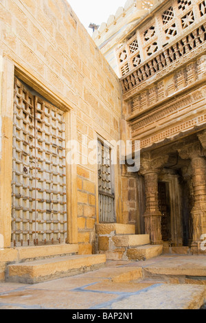 Türen in einem Fort, Jaisalmer, Rajasthan, Indien Stockfoto