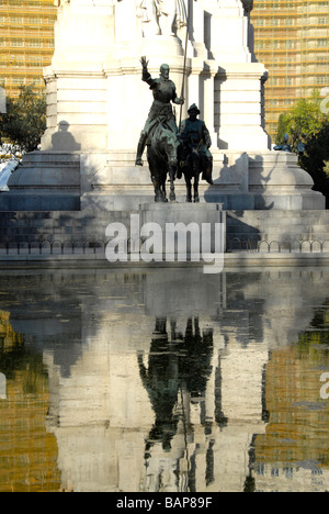 Don Quichotte und Sancho Pensa Statuen, quadratisch, Spanien Madrid Stockfoto