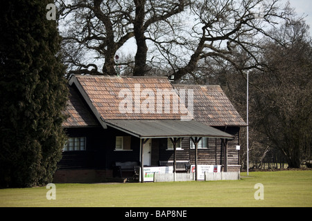 Ein Cricket-Platz und pavillion Stockfoto