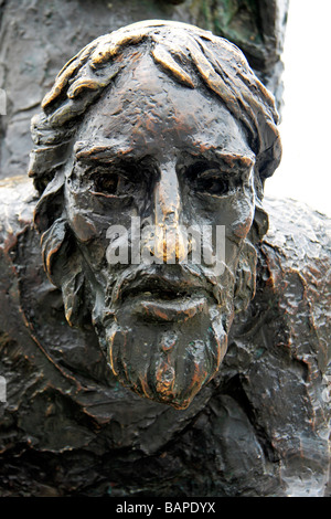 Nahaufnahme von "The Zuwanderer" Statue im Battery Park in Lower Manhattan, New York. Stockfoto