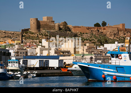 Fischerhafen monumentale Zitadelle und Schloss Almeria Andalusien Spanien Stockfoto