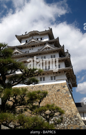 Himeji-Jo ist die prächtigste Burg in Japan und sein Name bedeutet auf Japanisch als "Shirasagi" oder "Weißer Reiher". Stockfoto