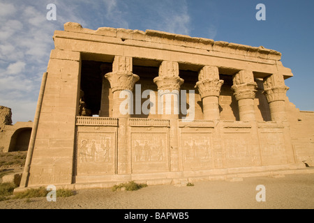 Außenwände des römischen Geburtshaus in Dendera Tempel, Niltal, Ägypten, Nordafrika Stockfoto