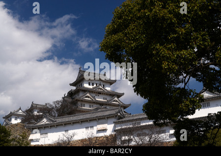 Himeji-Jo ist die prächtigste Burg in Japan und sein Name bedeutet auf Japanisch als "Shirasagi" oder "Weißer Reiher". Stockfoto