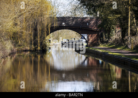 Das Stratford-upon-Avon Kanal an Lapworth Flug von Schlössern in Warwickshire Teil der Midlands in seinem Herkunftsland England commonl Stockfoto