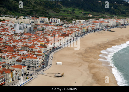 Blick auf Meer Dorf von Nazare Portugal Stockfoto