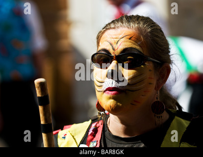 Mitglied der Hobos Morris Seite fegt Festival Stockfoto