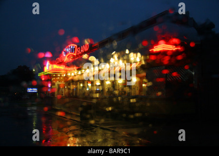 Athens Coney Island Diner im Regen Birmingham, Michigan USA Stockfoto