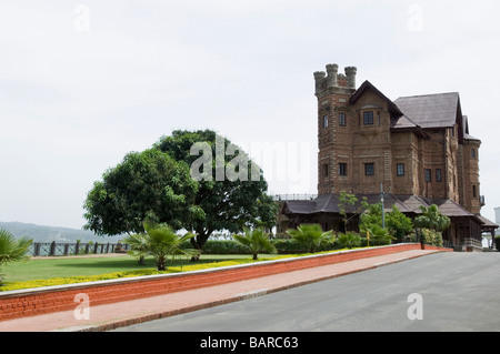 Palast am Straßenrand, Amar Mahal, Jammu und Kaschmir, Indien Stockfoto