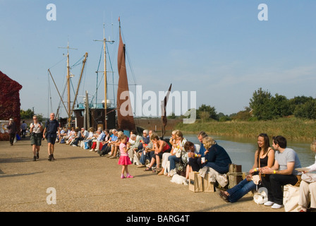 Aldeburgh Food Fair, Festival für Feinschmecker britischer hausgemachter Produkte. Aldeburgh Snape Maltings Suffolk England 2009 2000er Jahre HOMER SYKES Stockfoto