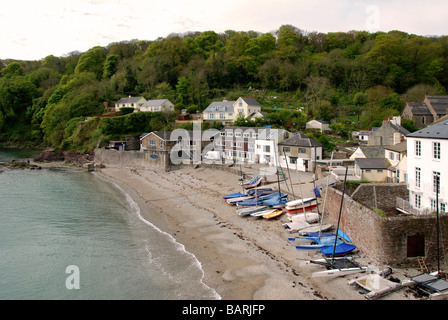 der kleinen geschützten Strand von Cawsand in Cornwall, Großbritannien Stockfoto