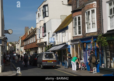 Hastings East Sussex der High Street in der Altstadt England.  HOMER SYKES Stockfoto