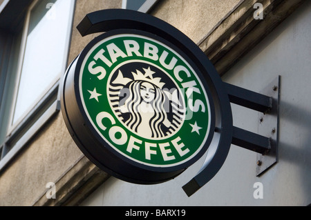 Kaffee von Starbucks-Logo Stockfoto