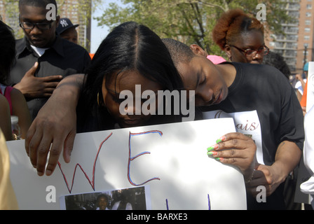 Harlem Mütter S A V E stoppen ein weiteres gewaltsames Ende März Lenox Avenue in Harlem in New York Stockfoto