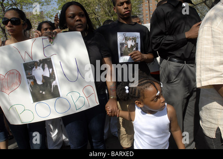 Harlem Mütter S A V E stoppen ein weiteres gewaltsames Ende März Lenox Avenue in Harlem in New York Stockfoto