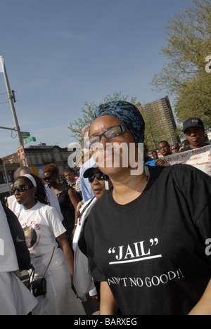 Harlem Mütter S A V E stoppen ein weiteres gewaltsames Ende März Lenox Avenue in Harlem in New York Stockfoto