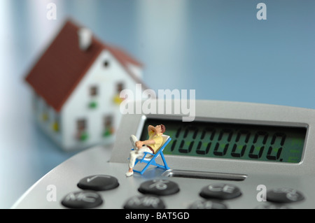 Kunststoff Figur auf Rechner Tastatur, Nahaufnahme Stockfoto