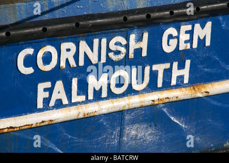 Cornish Gem Namen auf Falmouth Fischerboot, Barbican, Sutton Harbour, Plymouth, Devon UK Stockfoto