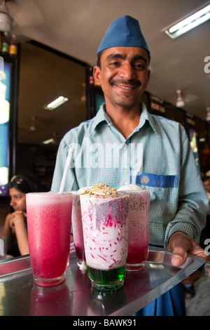 Faludeh im berühmten Padishah Drink Shop in Mumbai Indien Stockfoto