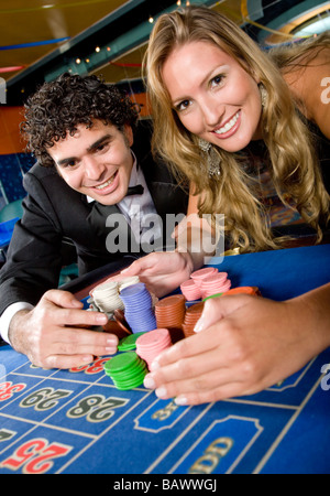 Casino-paar Stockfoto