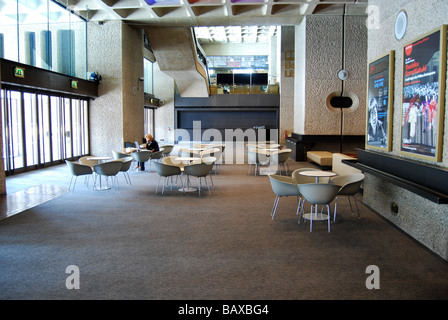 Barbican Centre London Foyer Stockfoto