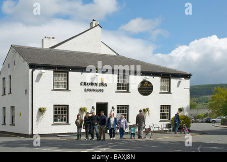 Crown Inn, Coniston, Nationalpark Lake District, Cumbria, England UK Stockfoto