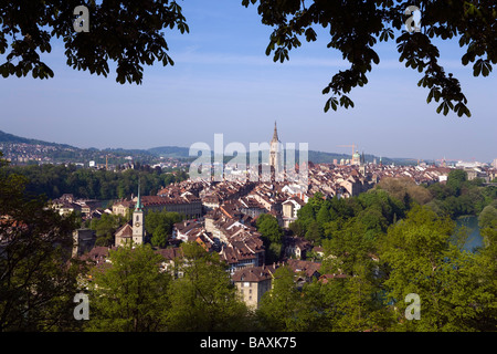 Ansicht der alten Stadt von Bern her Kirche und Kathedrale, Berner Münster im Hintergrund, Bern, Schweiz Stockfoto