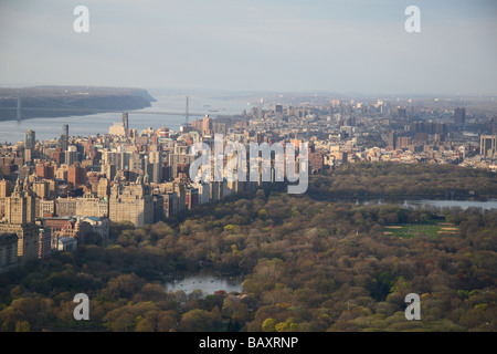 Ein Abend Blick Richtung Norden über den Central Park von der Spitze des Rock Aussichtsplattform, Rockefeller Center, New York. Stockfoto