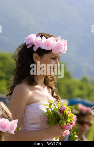 Junge Frau ist rose Queen, Rose Festival, Karlovo, Bulgarien Stockfoto