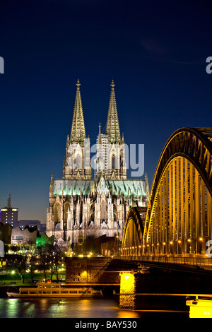 Köln Cahedral, Hohenzollernbrücke, Köln, Nordrhein-Westfalen, Deutschland, Europa Stockfoto